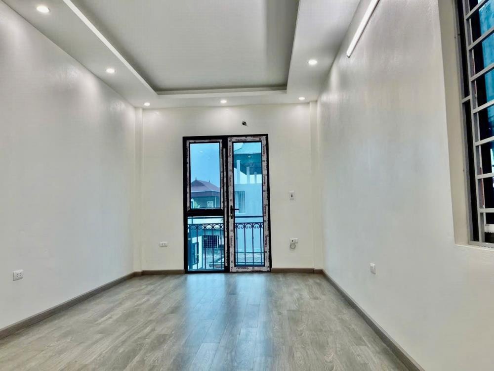 Phân Lô Góc Phú Lương: Nhà Mới 5 Tầng, Giá Tốt, Trung Tâm Hà Đông