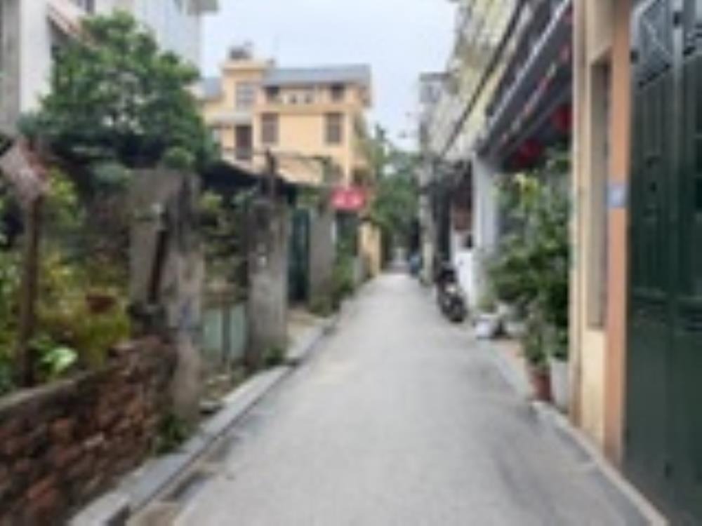 Bán nhà ngọc thuỵ 30m - 1 ô tô - Nhà đẹp, gần phố, giá tốt