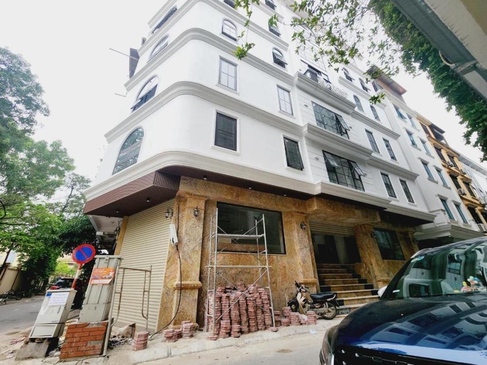 Nhà mặt phố quận Cầu Giấy - Lô góc 3 thoáng - Kinh doanh đỉnh cao