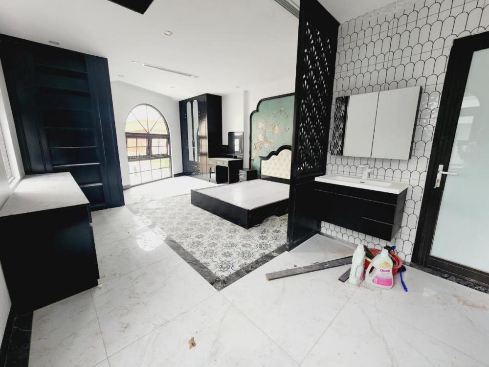 Nhà mặt phố quận Cầu Giấy - Lô góc 3 thoáng - Kinh doanh đỉnh cao