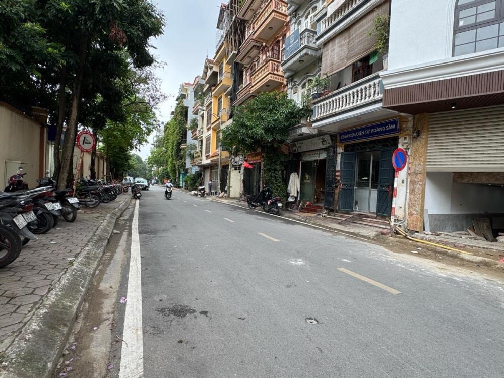 Nhà mặt phố quận Cầu Giấy - Lô góc 3 thoáng - Kinh doanh đỉnh cao