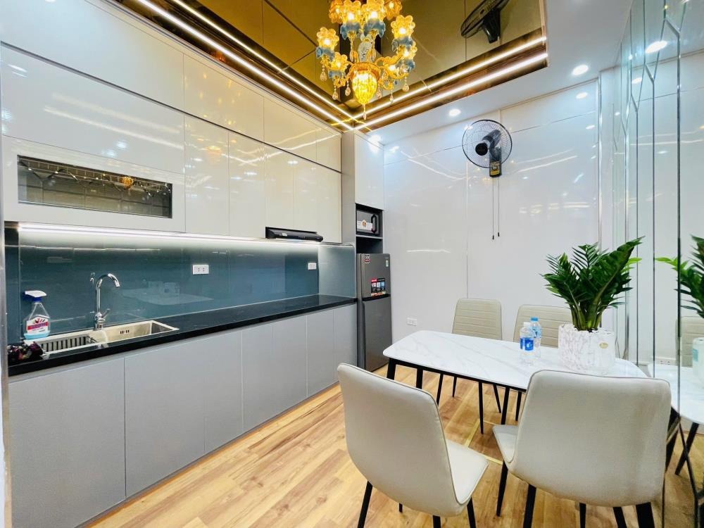 Bán nhà trần quốc vượng Cầu Giấy: Đẹp, rộng, gần phố, giá tốt
