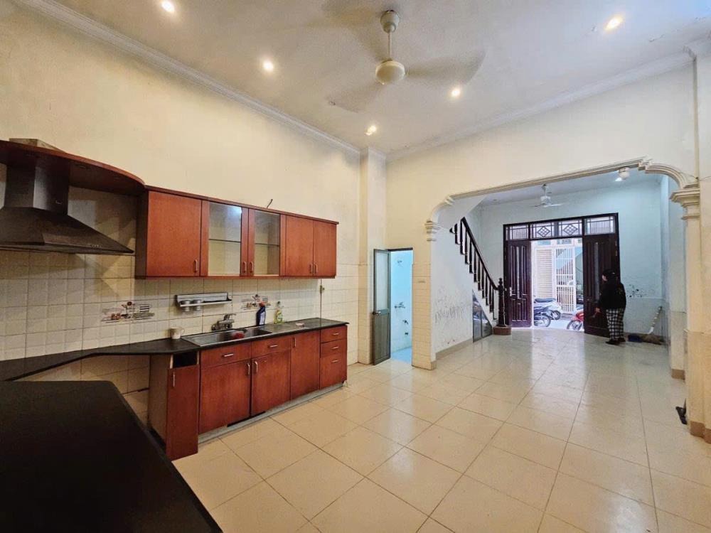 Bán nhà phân lô ô tô Đống Đa - 46m2, 5 tầng, MT 4.2m - Giá 15 tỷ