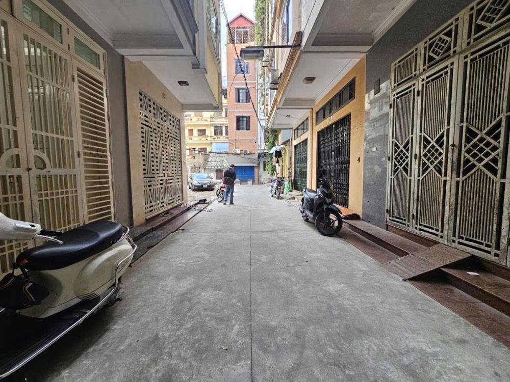 Bán nhà phân lô ô tô Đống Đa - 46m2, 5 tầng, MT 4.2m - Giá 15 tỷ