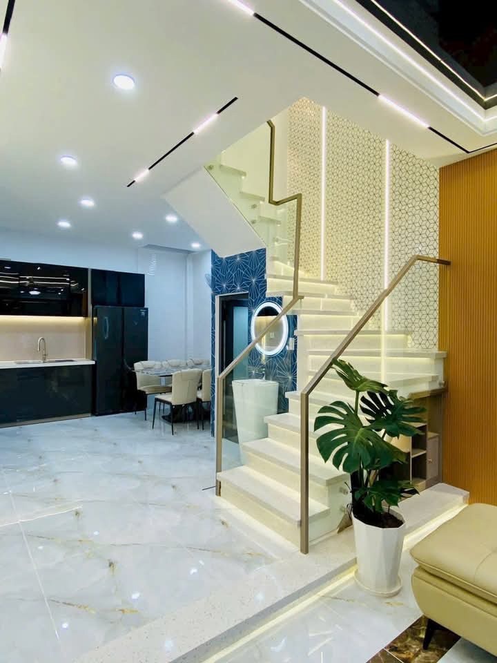 Siêu phẩm Nhà Mặt Phố Xuân Quỳnh - Giá 30 tỷ - Vị trí Đắc địa, Tiện ích Vượt trội