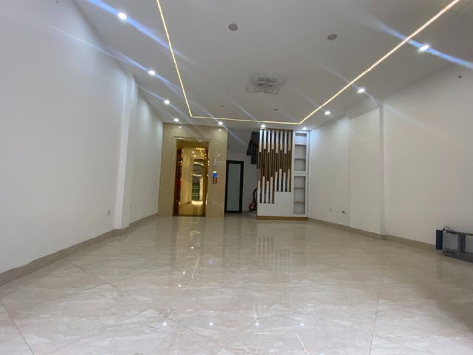 Mặt Phố Trải Nghiệm: Nhà 45m2, 5 Tầng, Thang Máy, Kinh Doanh Đỉnh Cao