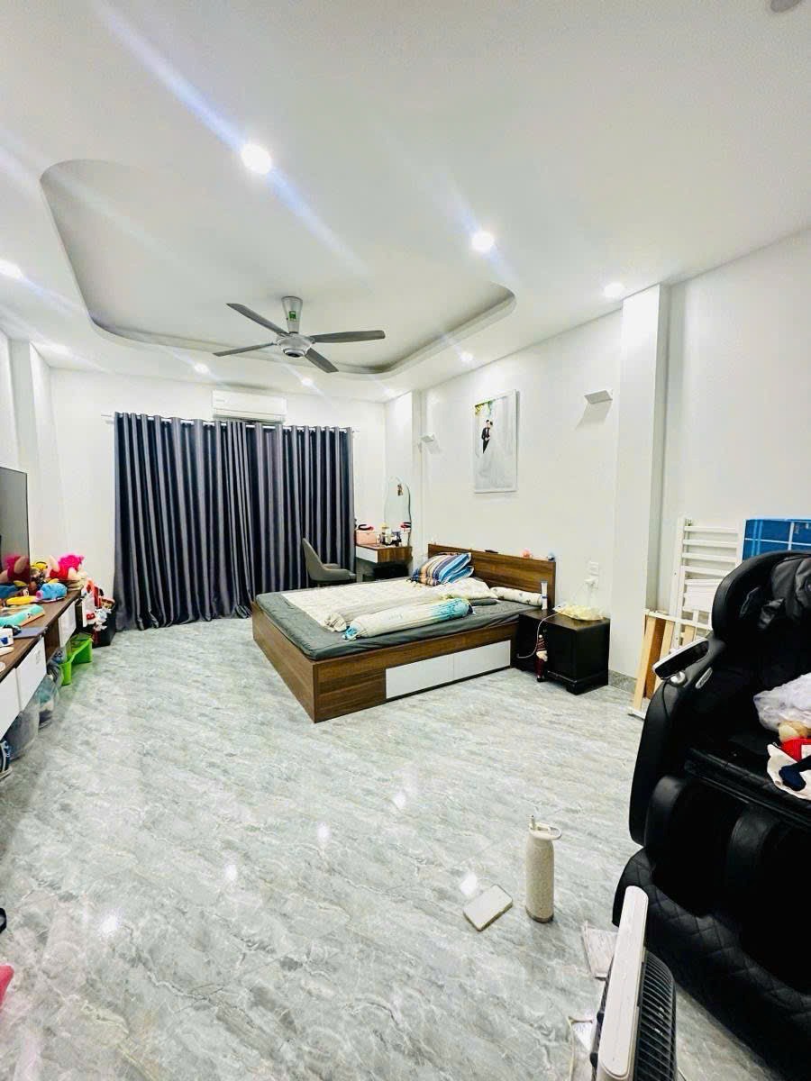 Bán nhà mới 50m2, 7 tầng, mặt tiền 4.2m, Đống Đa, Hà Nội - Giá 15 tỷ