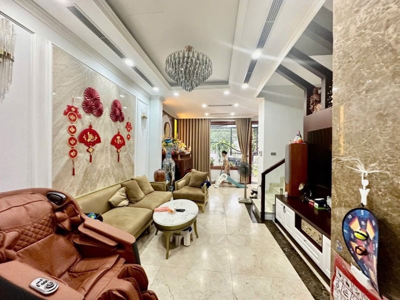 Bán Liền Kề Nguyễn Trãi, Thanh Xuân - 127m2, Giá 30 Tỷ - Vị Trí Đắc Địa