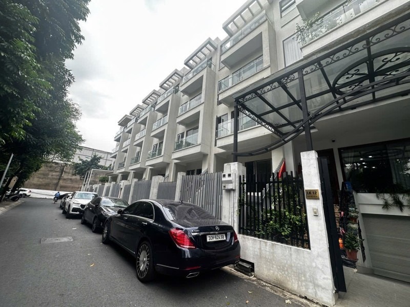 Bán Liền Kề Nguyễn Trãi, Thanh Xuân - 127m2, Giá 30 Tỷ - Vị Trí Đắc Địa