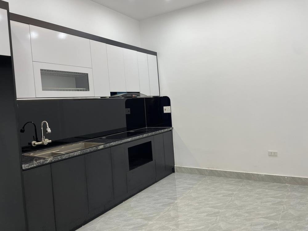 Nhà Phố Ngô Quyề Hà Đông 4 Tầng - Vị Trí Đẹp, Giá Tốt - 13 Tỷ