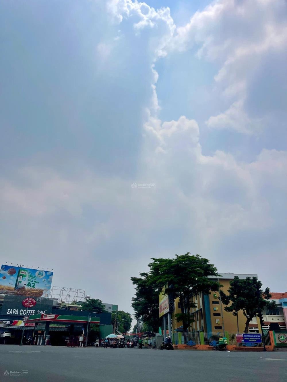 Nhà 4 Tầng Gần Nguyễn Oanh: Vị Trí Đẹp, Giá Tốt - Phù Hợp Phụ Huynh