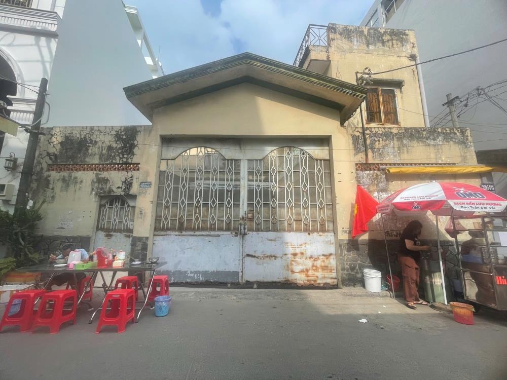 Bán nhà hẻm xe tải Tân Bình - 12x33m, CN 366m2, Giá Tốt