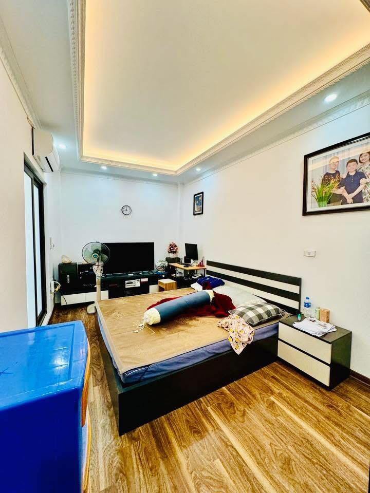 Bán nhà phố Minh Khai, Hai Bà Trưng 30m2, 5 tầng, Giá 7.2 tỷ - 0937158386