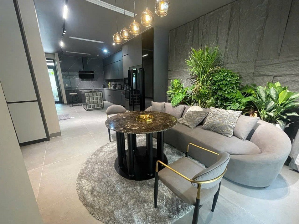 Biệt Thự Star Lake Tây Hồ: Full Nội Thất, Thang Máy, 132m2 - Vị Trí Vip