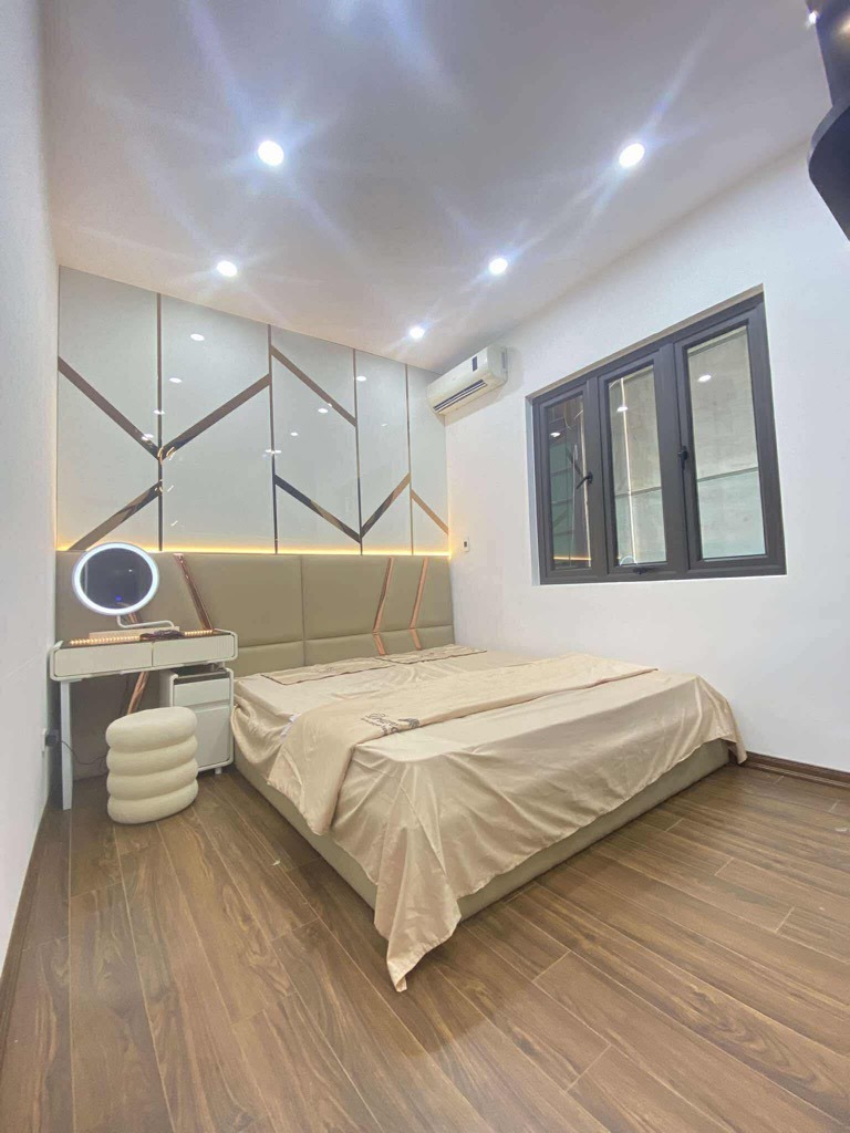 Bán nhà ngõ 169 Hoàng Mai: 26m2 x 5 tầng, giá 5.36 tỷ - Vị trí hiếm, đầu tư sinh lời