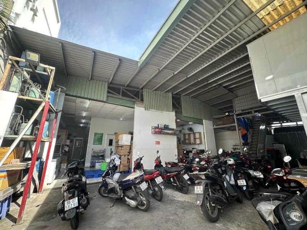 Cho Thuê Kho Xưởng Mặt Tiền Quốc Lộ 13, Thủ Đức - 750m2, Giá 80 triệu/tháng