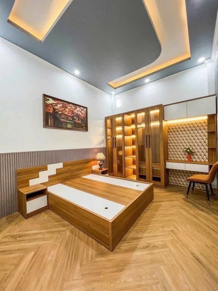 🏡 Nhà Lô Góc 800A Nghĩa Đô, Cầu Giấy - 30 Tỷ - 90m² - Vị Trí Vàng