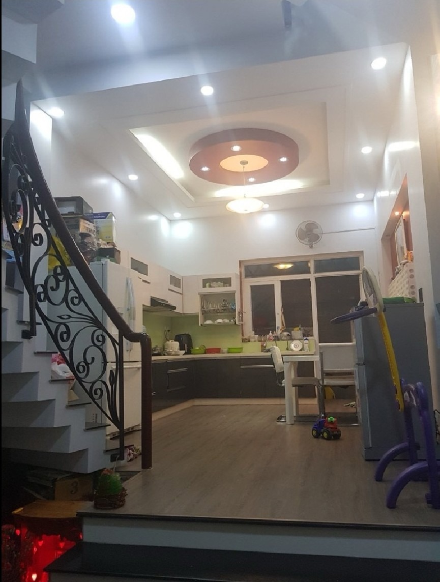 Bán nhà Quận 3, 4 tầng, 8.2 tỷ - Vị trí VIP, Full Nội Thất