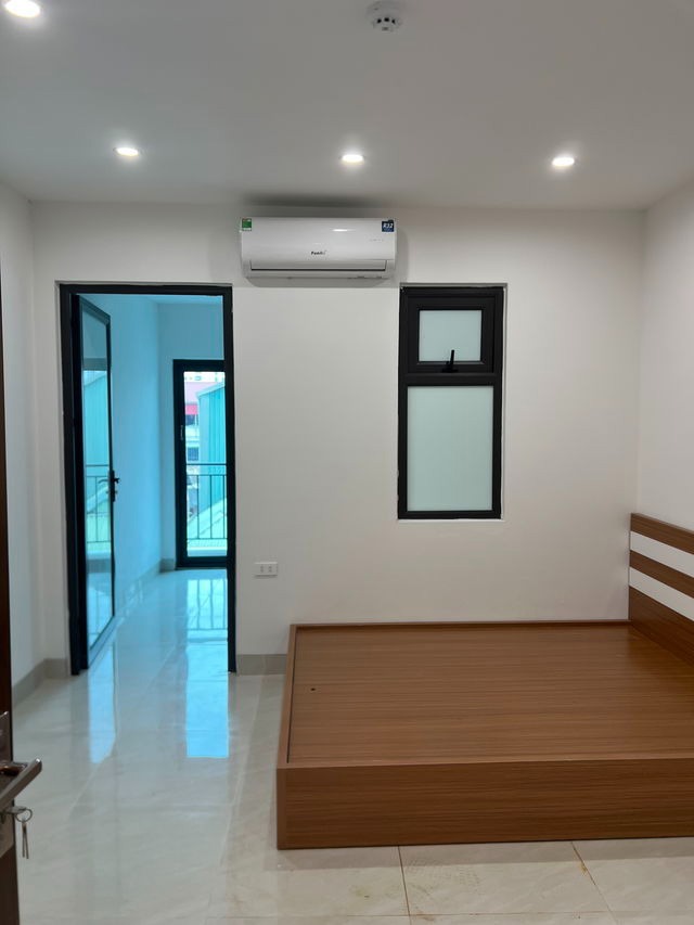 Nhà phố Lĩnh Nam 64m2 x 7 tầng, Full Nội Thất, Gần Đại Học