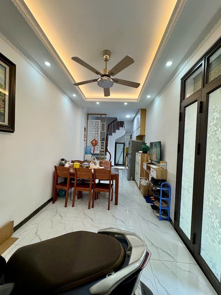 Bán Nhà Phố Minh Khai - Hai Bà Trưng: 32m2 - 7.2 Tỷ - Vị Trí Đắc Địa