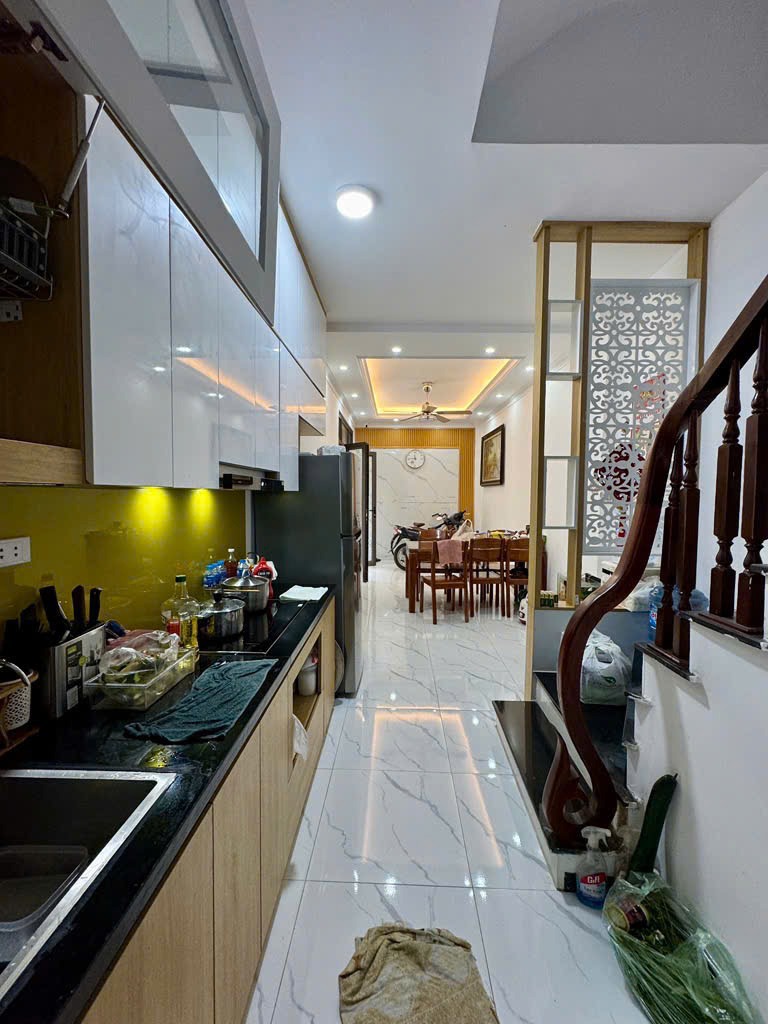 Bán Nhà Phố Minh Khai - Hai Bà Trưng: 32m2 - 7.2 Tỷ - Vị Trí Đắc Địa