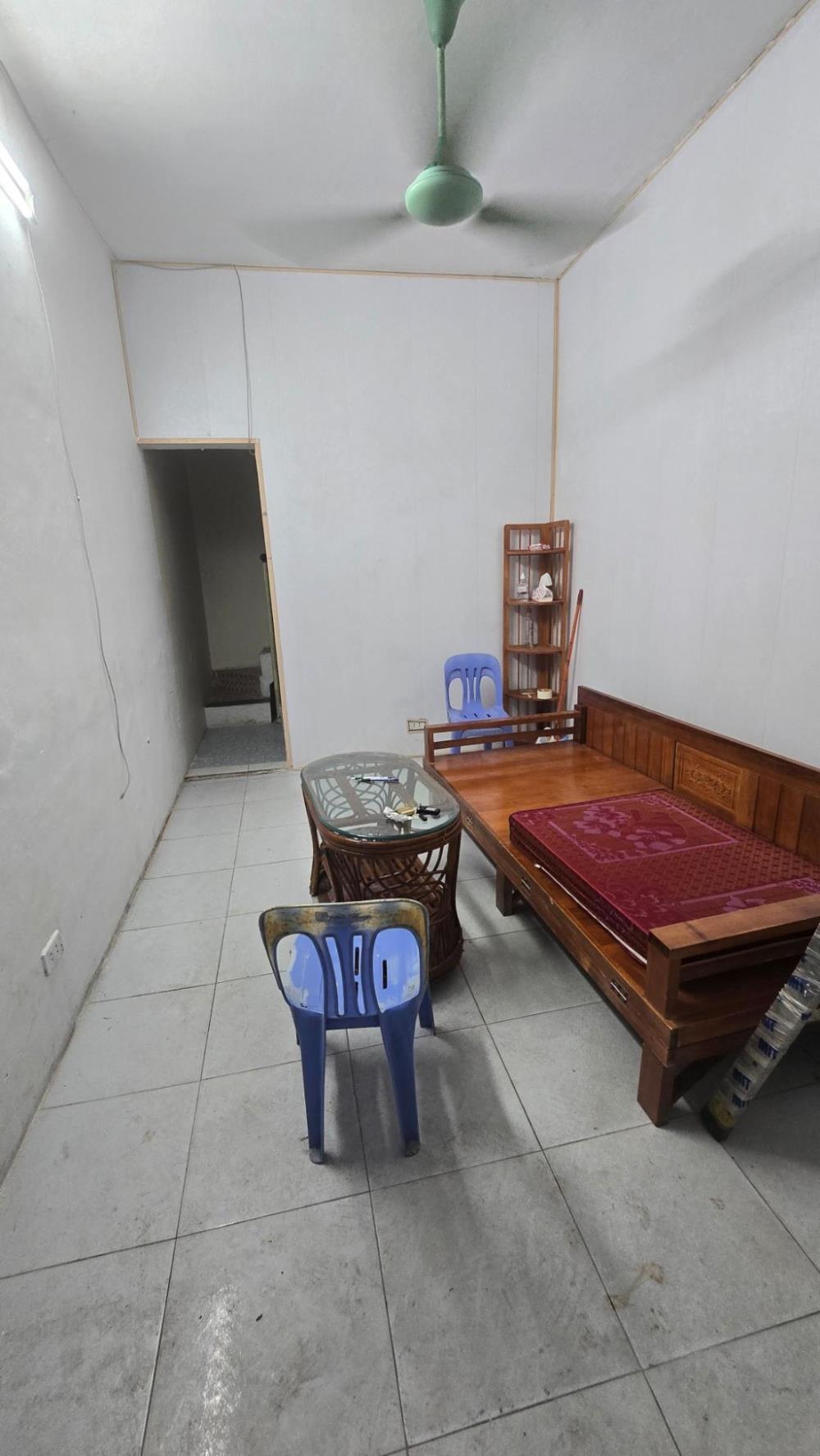Nhà Hiếm Gần Phố: 3 Tầng, 4.39 Tỷ, Ngõ 257 Thanh Nhàn, Hai Bà Trưng