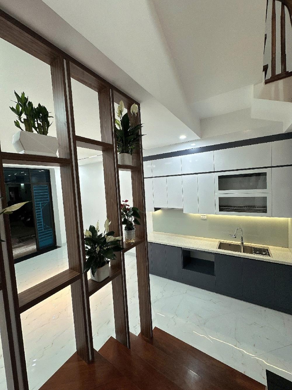 Bán nhà riêng 5 tầng, 30m2, quận Thanh Xuân, Hà Nội - 8.9 tỷ