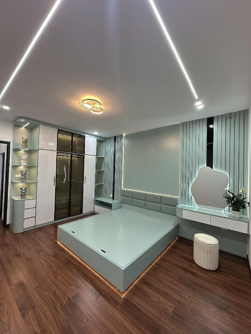 Bán nhà riêng 5 tầng, 30m2, quận Thanh Xuân, Hà Nội - 8.9 tỷ