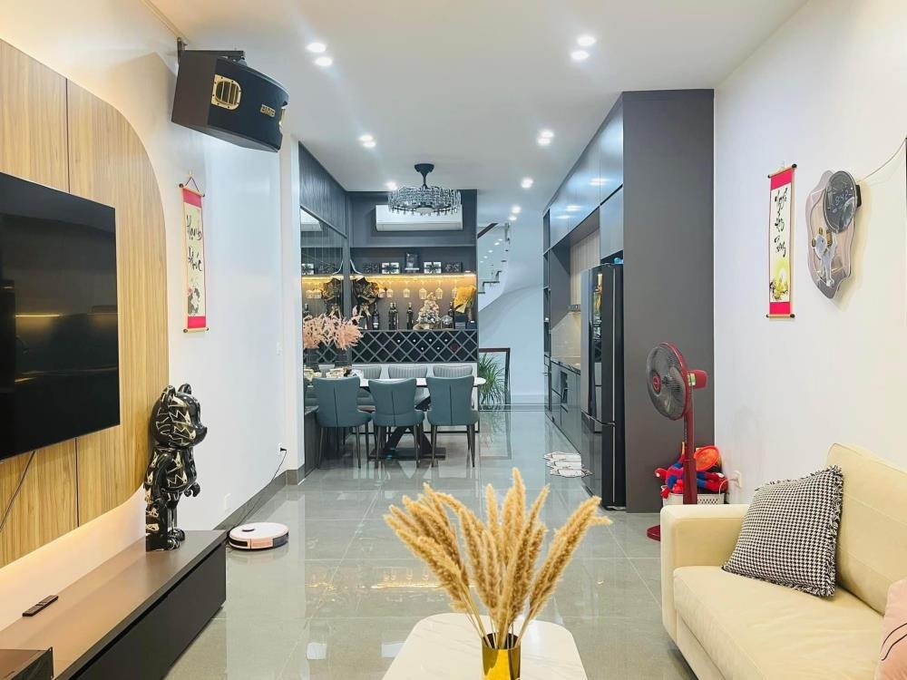 Siêu phẩm Quang Trung Hà Đông: 5 tầng, thang máy, gara, giá chỉ 8 tỷ95