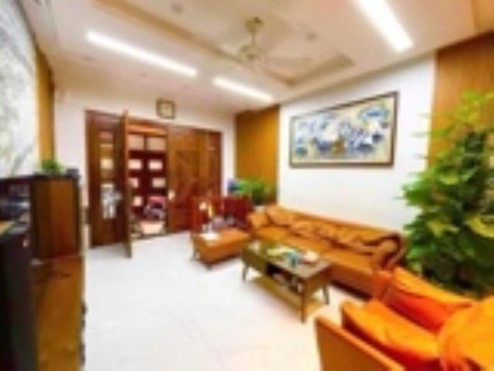 Nhà Mới Hoàng Hoa Thám Ba Đình 43m² - 5 Tầng - Giá 9.35 Tỷ