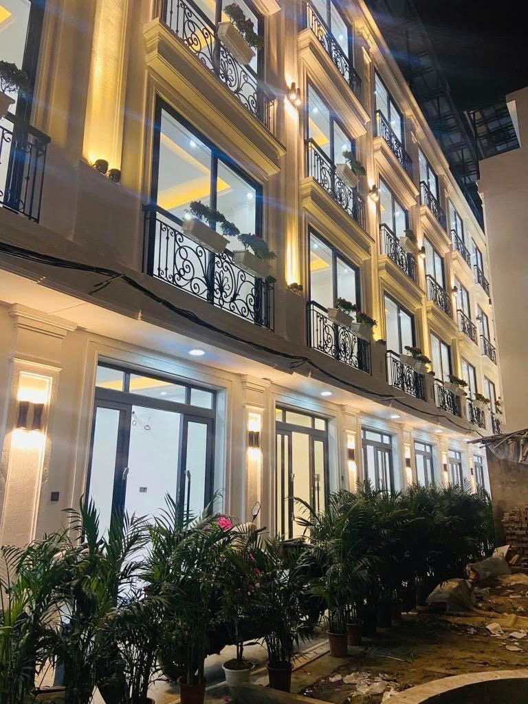 Bán Gấp Nhà Yên Hòa 5 Tầng Mới, Giá Chỉ 7.6 Tỷ - Vị Trí Đẹp, Nội Thất Cao Cấp