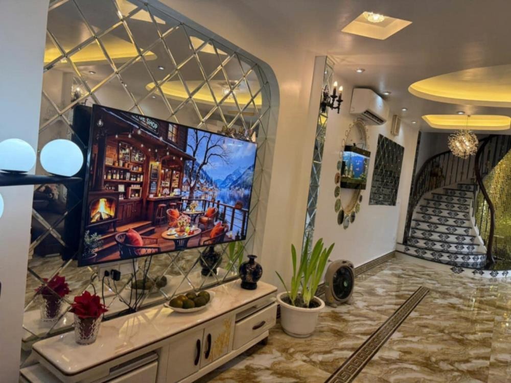 Bán nhà Đường Bưởi - Phân lô cao cấp, 4 tầng, nội thất đẹp - Giá tốt