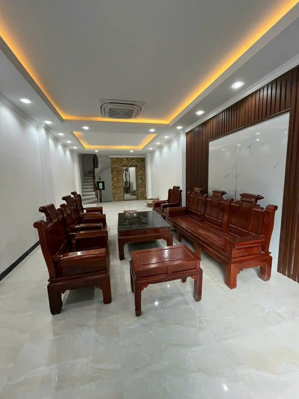 Liền Kề Cống Đồng La, Hà Đông: 7 Tầng, Kinh Doanh Vàng, Vỉa Hè Rộng