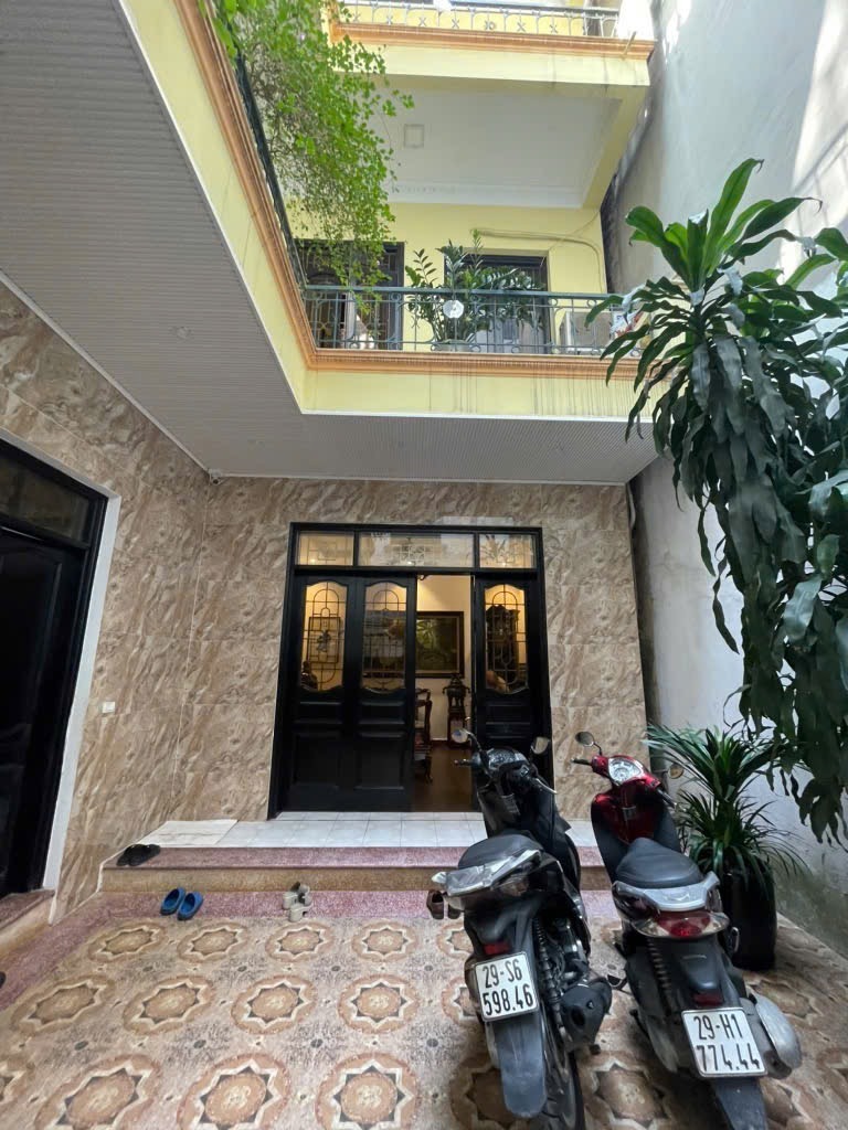 Bán nhà riêng Võng Thị, Tây Hồ: 20.9 tỷ, 88m2, 3PN, Full Nội Thất