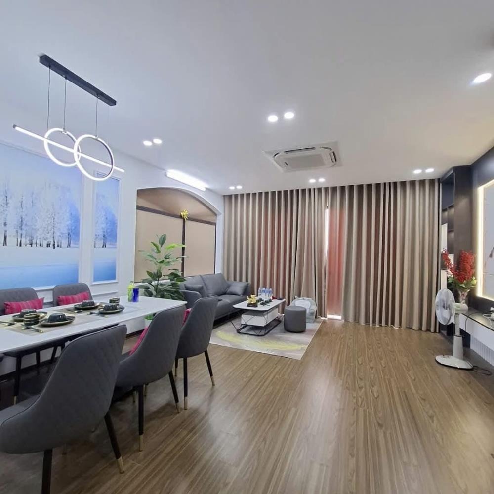 Vương Thừa Vũ - Mặt Phố Kinh Doanh 7 Tầng - Giá Tốt