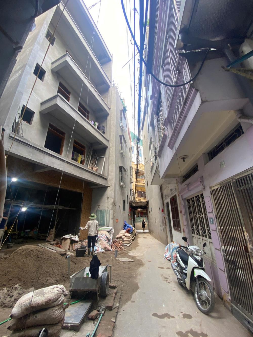Bán Nhà Đẹp Từ Liêm: 5m Ô Tô, Nở Hậu, 3 Phòng Ngủ - Giá 8 Tỷ Thương Lượng