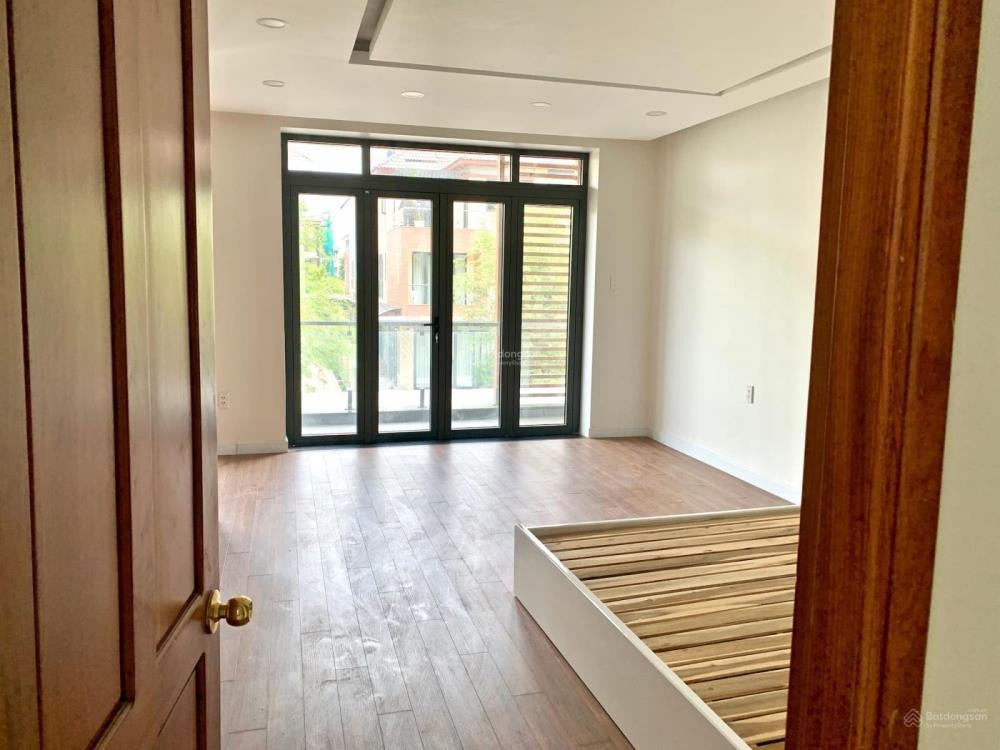 Nhà phố biệt lập 6.5m hoàn thiện đẹp, giá tốt - Toàn Trần Villas
