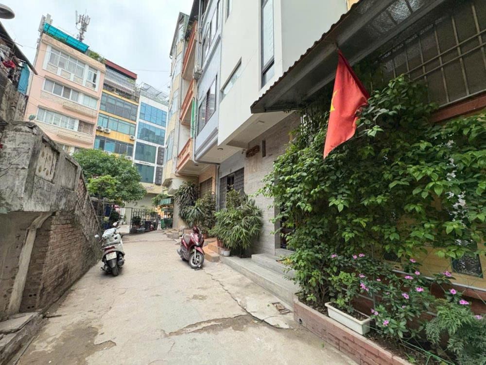 Bán Nhà 2 Mặt Tiền Đống Đa - 77m2 - 4 Tầng - 25.5 Tỷ