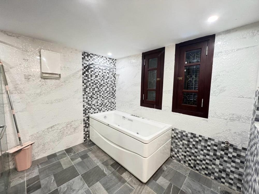 Bán Biệt Thự 6 Phòng Ngủ, 4 WC Tại KĐT Trung Văn - Giá 38 Tỷ - Diện Tích 143m2