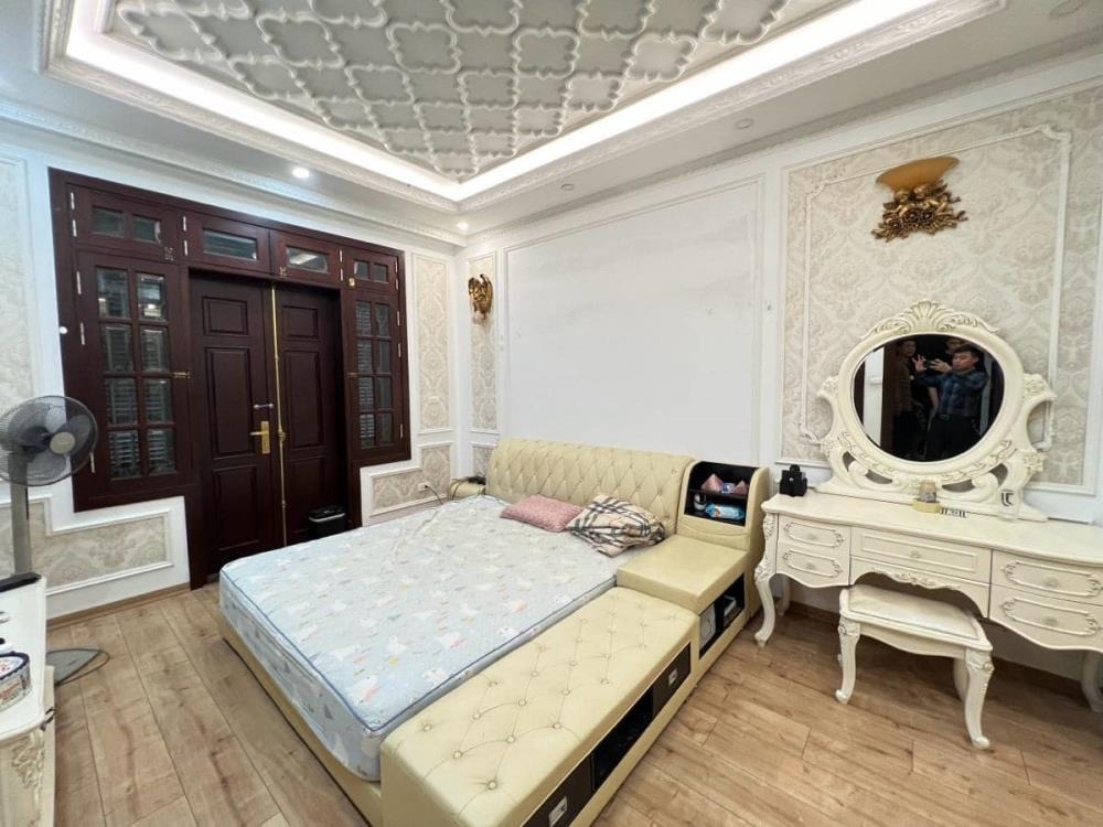 Bán Biệt Thự 6 Phòng Ngủ, 4 WC Tại KĐT Trung Văn - Giá 38 Tỷ - Diện Tích 143m2
