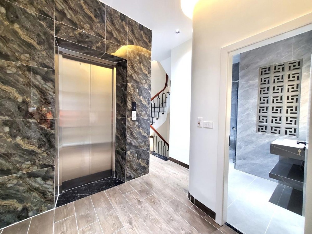 Bán Nhà Mặt Phố Đa Sỹ - Hà Đông: 58m2, 5 Tầng, Thang Máy, Kinh Doanh - 12.7 Tỷ