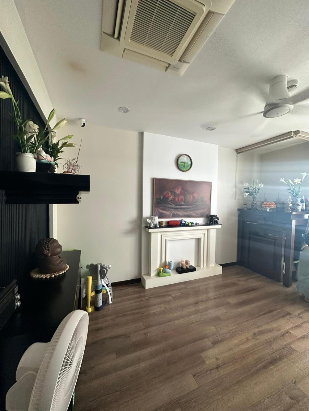 Căn 2PN 70m² Hòa Bình Green City - Ban Công Đông Bắc - Giá Tốt