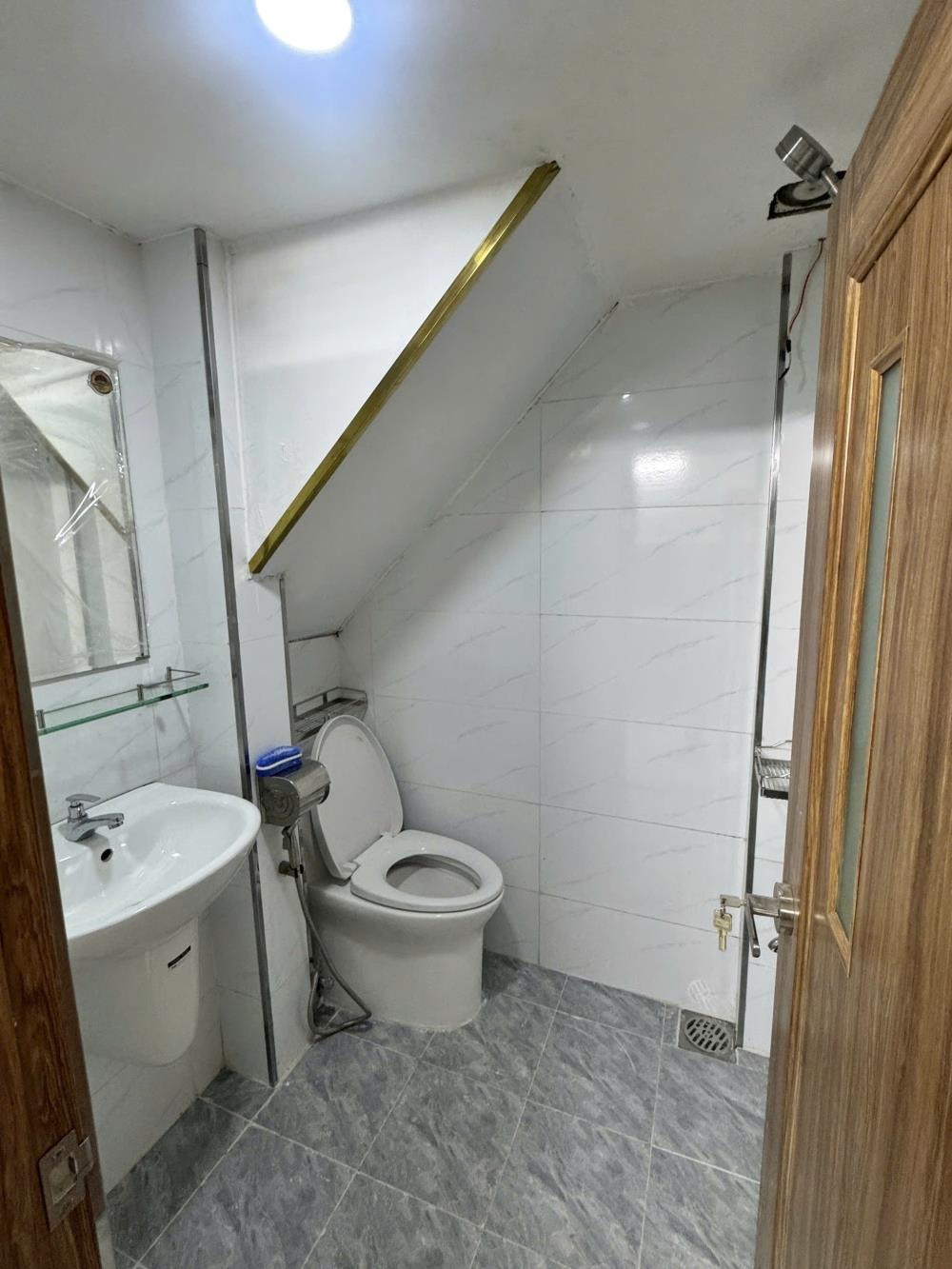 Cho Thuê Nhà Riêng Nguyễn Thiện Thuật - Quận 3 - Giá Tốt, Vị Trí Đắc Địa