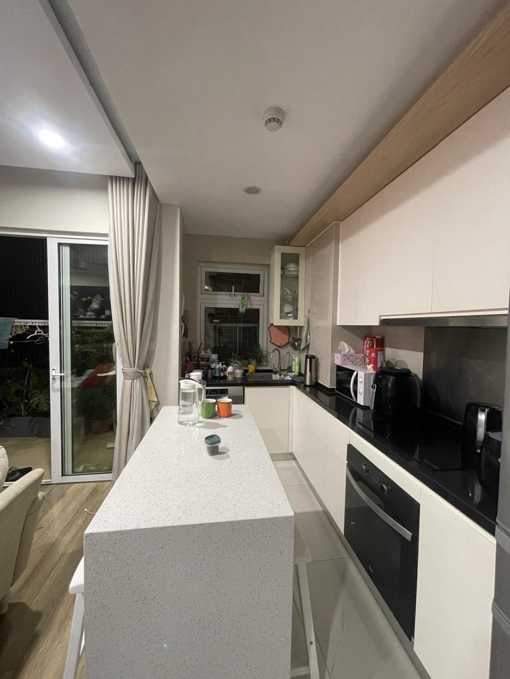 Căn 2PN 70m² Hòa Bình Green City - Ban Công Đông Bắc - Giá Tốt