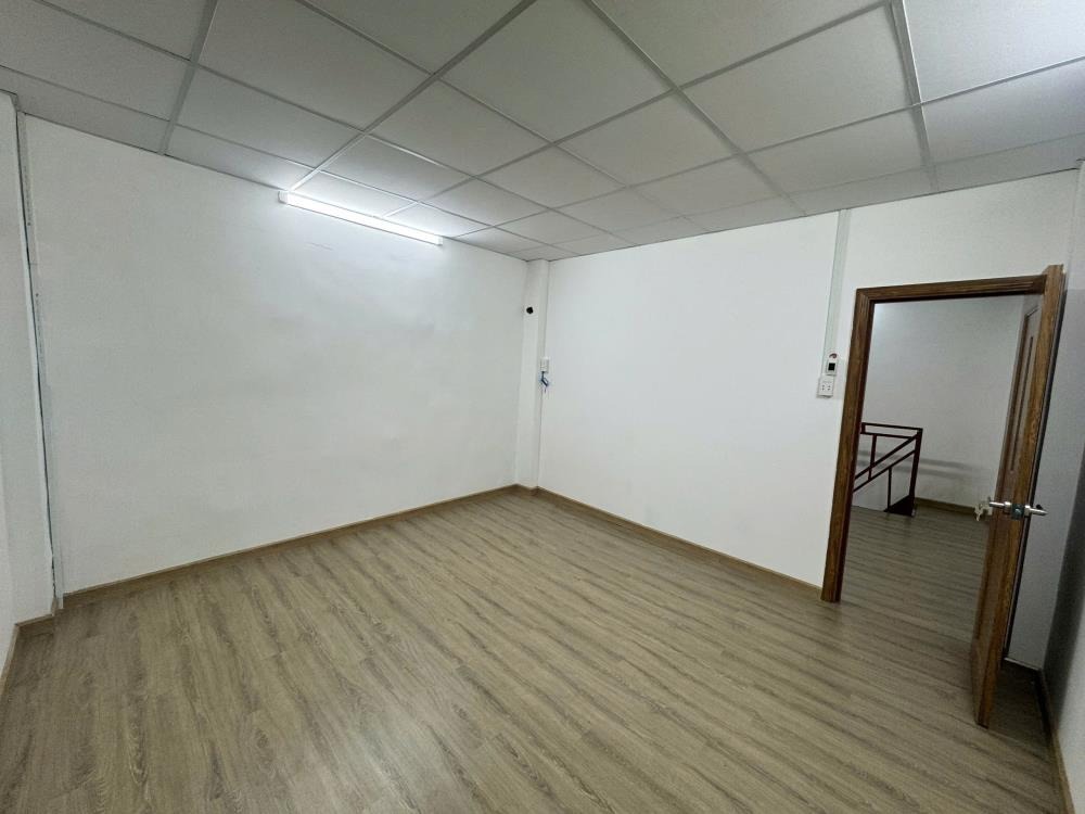 Cho Thuê Nhà Riêng Nguyễn Thiện Thuật - Quận 3 - Giá Tốt, Vị Trí Đắc Địa