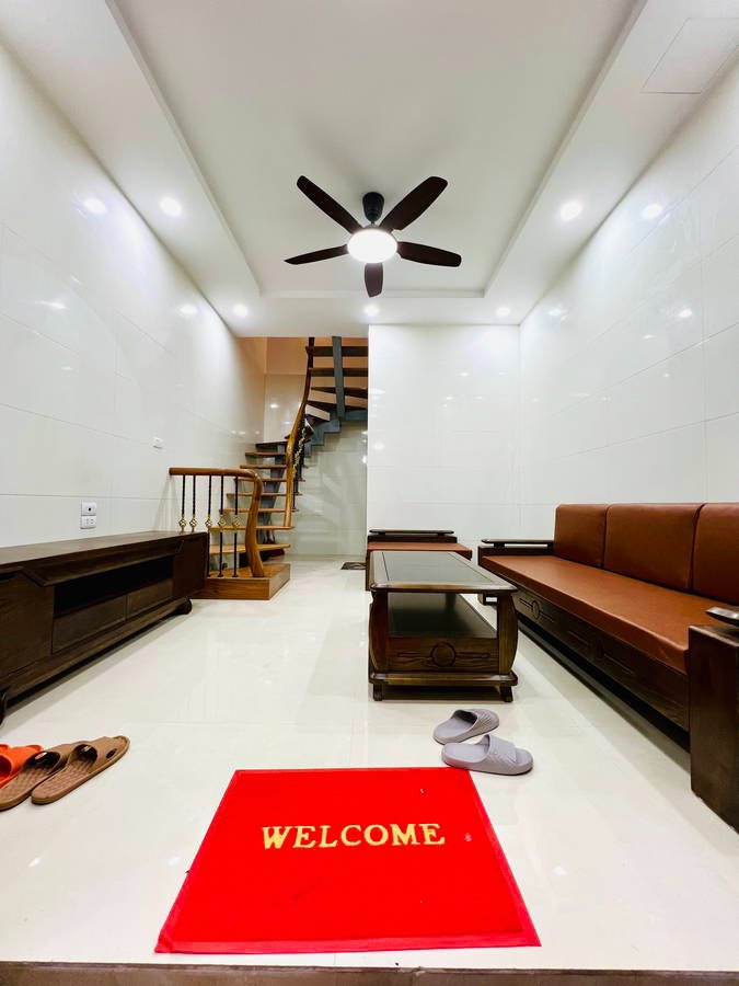 Nhà đẹp Ba Đình - 21m2x5 Tầng - Phân Lô - Ô Tô Đỗ Cổng - Giá 6 tỷ