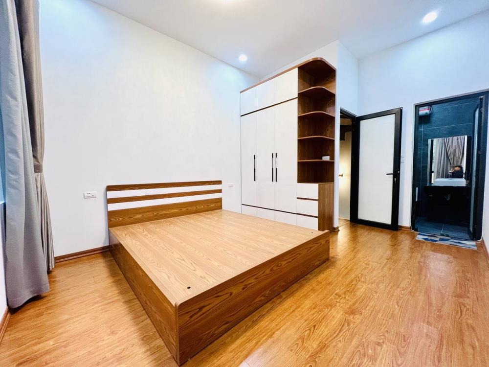 Nhà đẹp Ba Đình - 21m2x5 Tầng - Phân Lô - Ô Tô Đỗ Cổng - Giá 6 tỷ