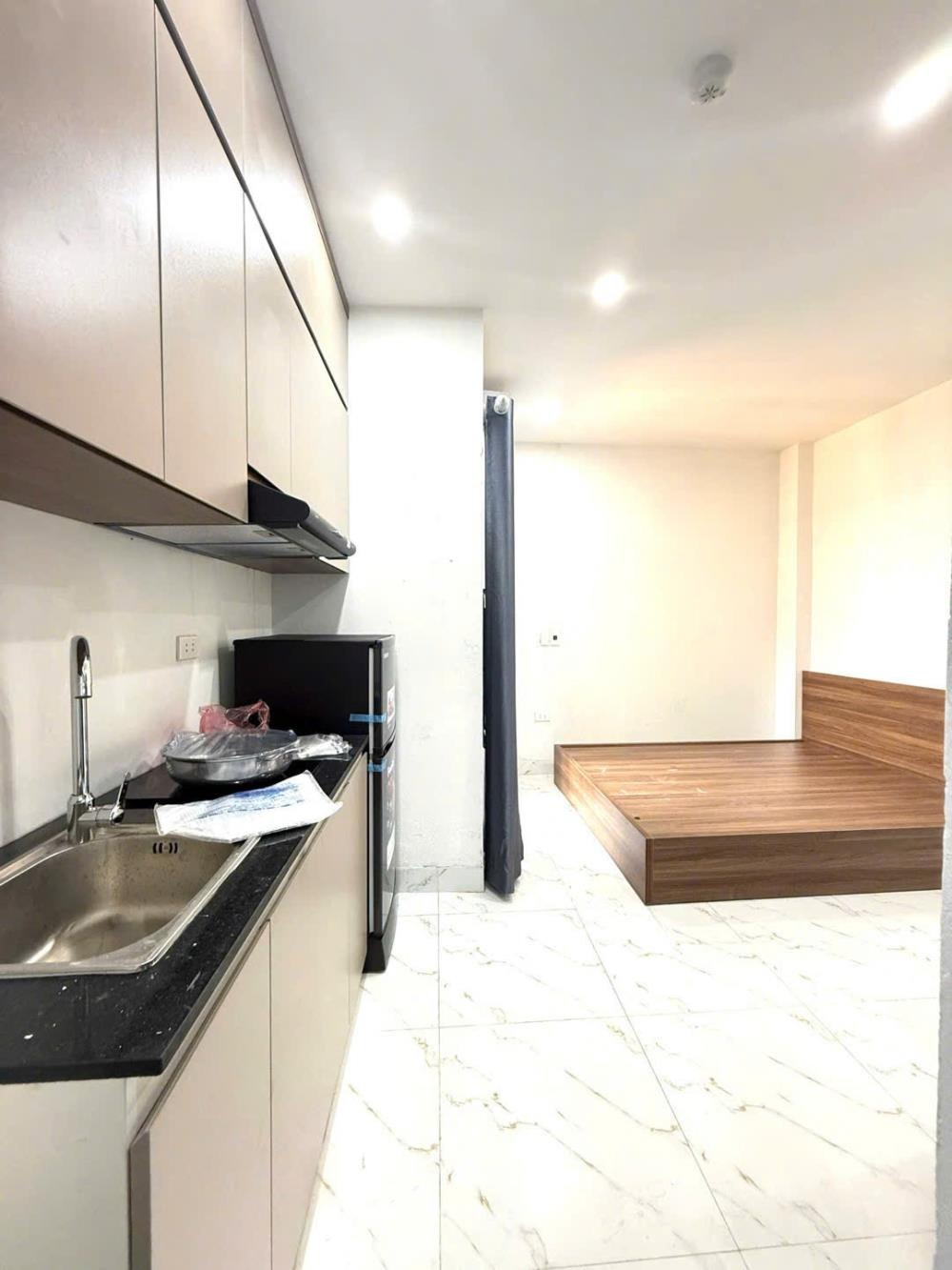 Bán Nhà Chính Chủ Hà Nội: Dòng Tiền 60TR/Tháng, 50m2, Lô Góc Cầu Giấy