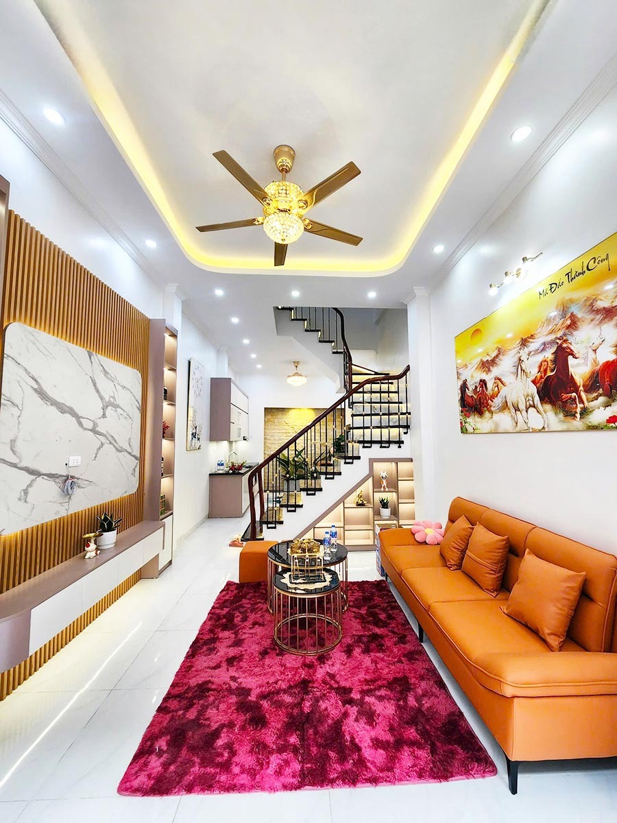 Nhà Đống Đa 4 Tầng, Nội Thất Xịn - 6.85 Tỷ | Vị Trí Đẹp, Thông Thoáng