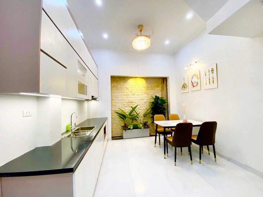 Nhà Đống Đa 4 Tầng, Nội Thất Xịn - 6.85 Tỷ | Vị Trí Đẹp, Thông Thoáng